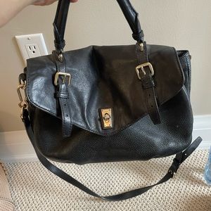 Marc Jacobs Bag with crossbody strap and handle.